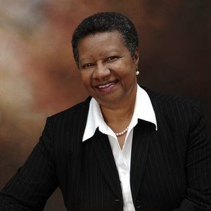 Meet your Posher, Evelyn